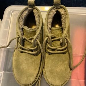 Ugg ankle shoes in olive size 7
